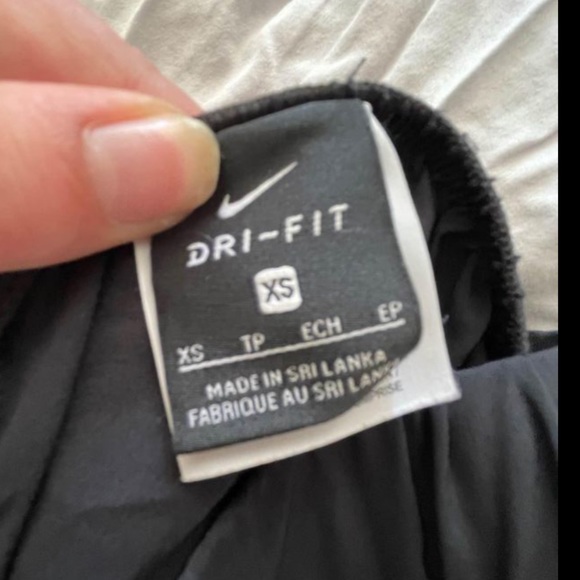 Nike Joggers - Picture 3 of 3